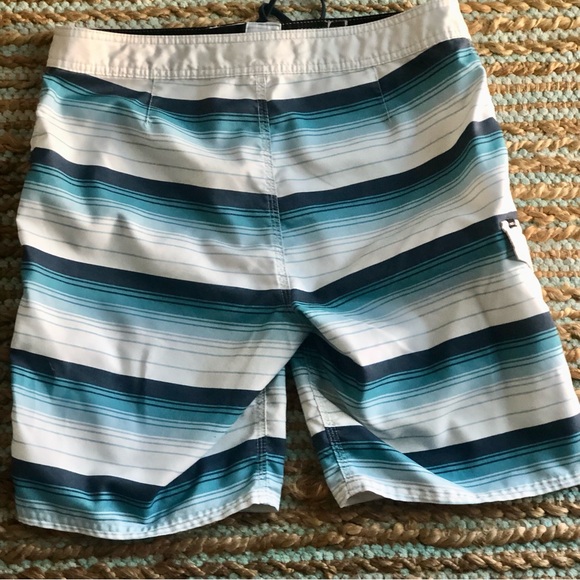 O’Neill Ocean Blue & White Stripe Board Shorts 32” - Picture 4 of 8